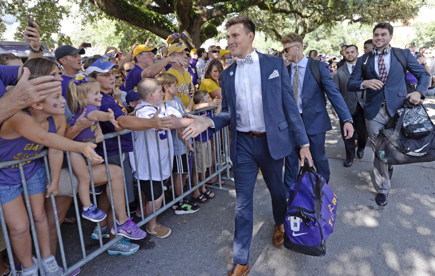 lsuslufootball0068.090918 bf